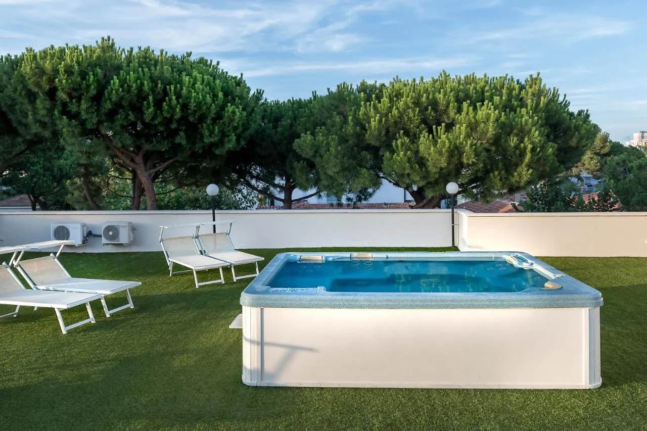 Hotel Pierre Riccione