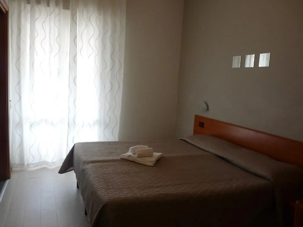 Hotel Pierre Riccione 3*,
